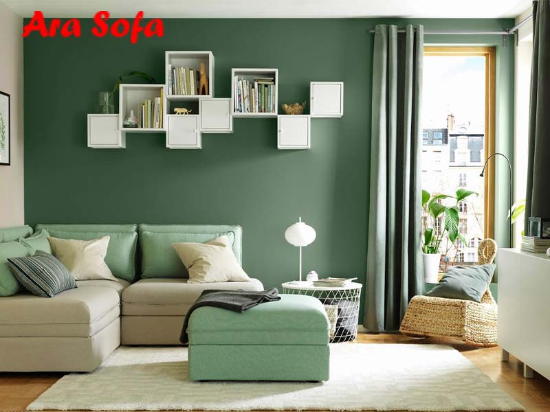 اتاق نشیمن با رنگ دیوار سبز زمردی